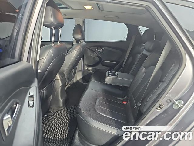 Hyundai Tucson ix Diesel 2WD LX20 Luxury 2012 — фото 16