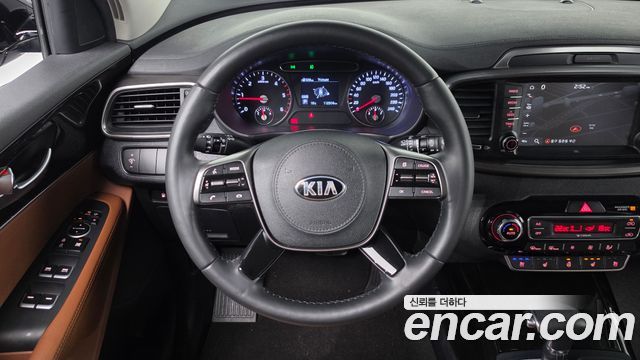 Kia Sorento Diesel 2.0 2WD Noblesse 2018 — фото 12