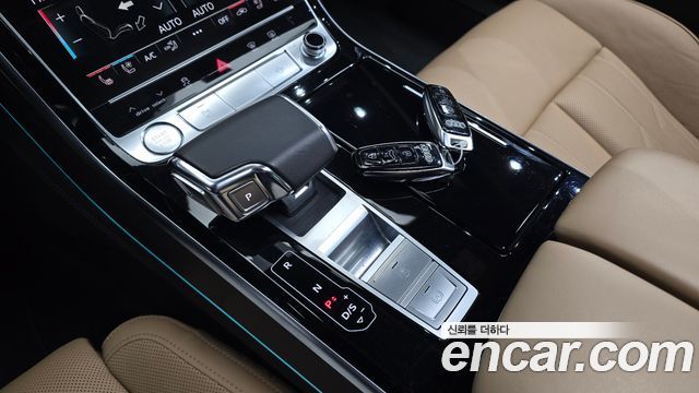 Audi A8 (D5) 60 TFSI Quattro LWB 2020 — фото 9