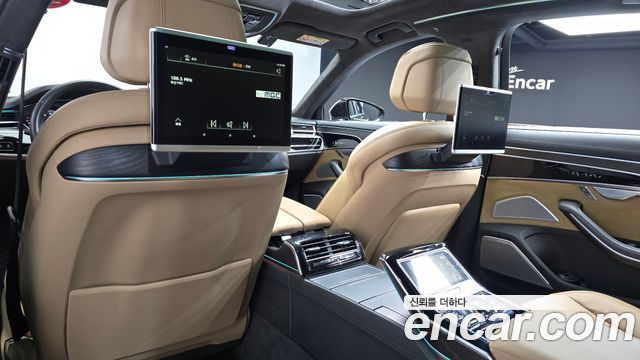 Audi A8 (D5) 60 TFSI Quattro LWB 2020 — фото 15