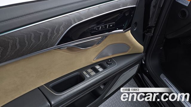 Audi A8 (D5) 60 TFSI Quattro LWB 2020 — фото 36