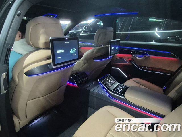 Audi A8 (D5) 60 TFSI Quattro LWB 2020 — фото 39