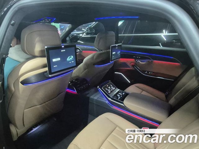 Audi A8 (D5) 60 TFSI Quattro LWB 2020 — фото 40