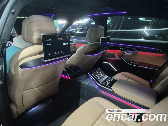 Audi A8 (D5) 60 TFSI Quattro LWB 2020 — фото 41