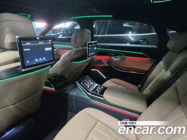 Audi A8 (D5) 60 TFSI Quattro LWB 2020 — фото 43