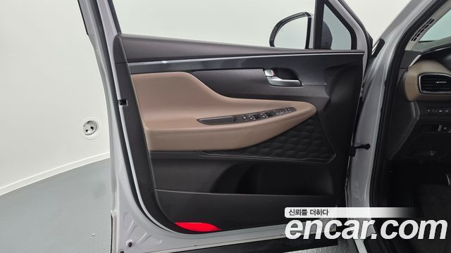 Hyundai Santa Fe Diesel 2.2 2WD Prestige 2021 — фото 24