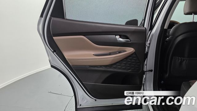 Hyundai Santa Fe Diesel 2.2 2WD Prestige 2021 — фото 25