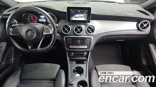 Mercedes-Benz CLA-Class (C117) CLA220 AMG Line 2019 — фото 7