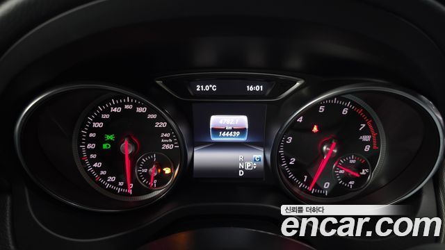 Mercedes-Benz CLA-Class (C117) CLA220 AMG Line 2019 — фото 8