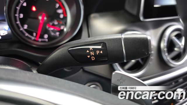 Mercedes-Benz CLA-Class (C117) CLA220 AMG Line 2019 — фото 9