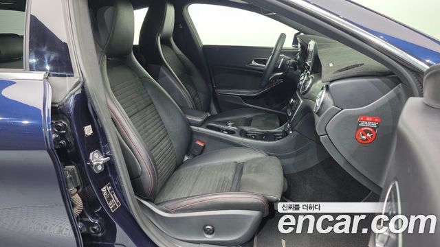 Mercedes-Benz CLA-Class (C117) CLA220 AMG Line 2019 — фото 11