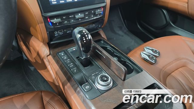 Maserati Quattroporte 3.0 V6 Granlusso 2017 — фото 9
