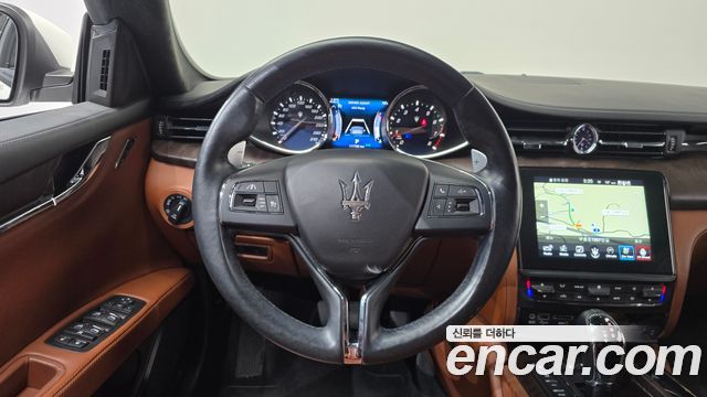 Maserati Quattroporte 3.0 V6 Granlusso 2017 — фото 12