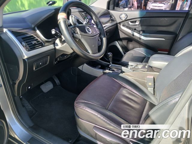 KG Mobility (SsangYong) Korando C 2.0 CVT 2WD Deluxe 2014 — фото 10