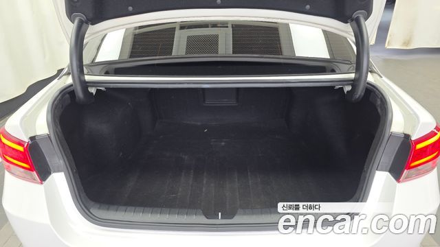 Kia K5 (II) 2.0 MX Prestige 2016 — фото 20