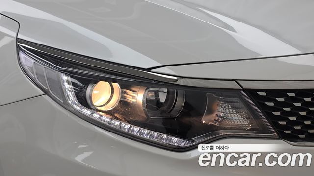 Kia K5 (II) 2.0 MX Prestige 2016 — фото 22