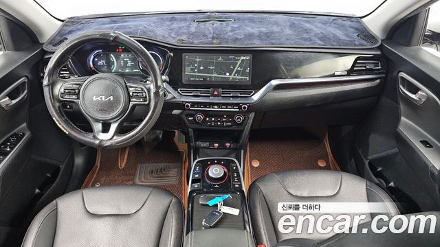Kia Niro Plus Air (Taxi Trim) 2023 — фото 7