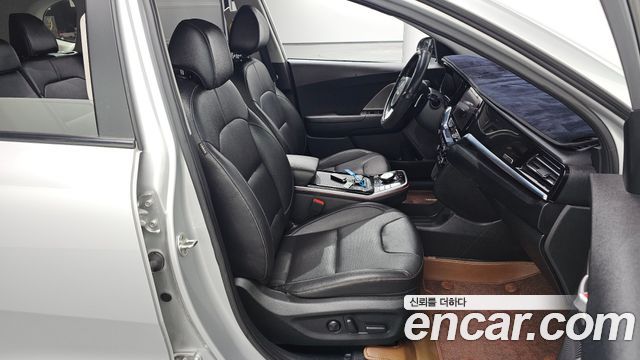 Kia Niro Plus Air (Taxi Trim) 2023 — фото 10