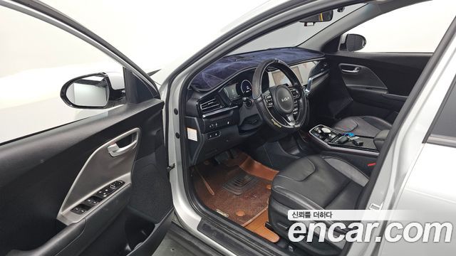 Kia Niro Plus Air (Taxi Trim) 2023 — фото 12