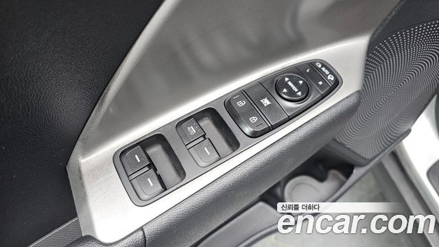 Kia Niro Plus Air (Taxi Trim) 2023 — фото 18
