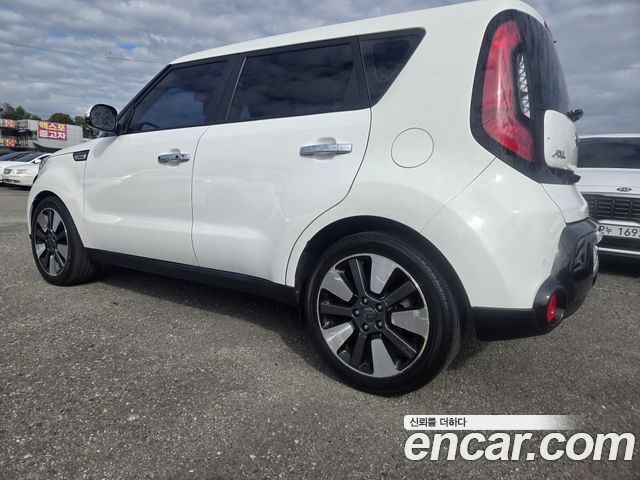 Kia Soul 1.6 Diesel Noblesse 2015 — фото 5