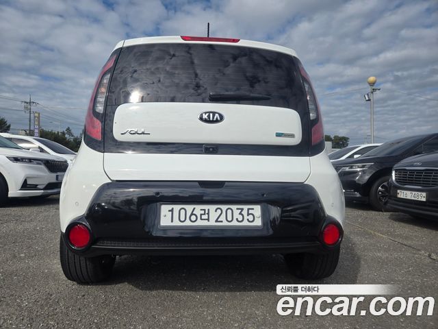 Kia Soul 1.6 Diesel Noblesse 2015 — фото 6