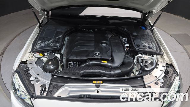 Mercedes-Benz C-Class (W205) C200 Coupe 2023 — фото 6