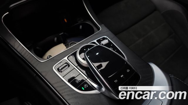 Mercedes-Benz C-Class (W205) C200 Coupe 2023 — фото 18