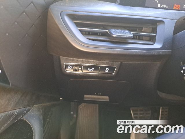 Kia K8 3.5 Gasoline 4WD Platinum 2023 — фото 12