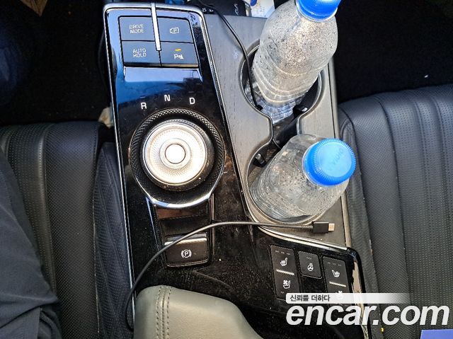 Kia K8 3.5 Gasoline 4WD Platinum 2023 — фото 18
