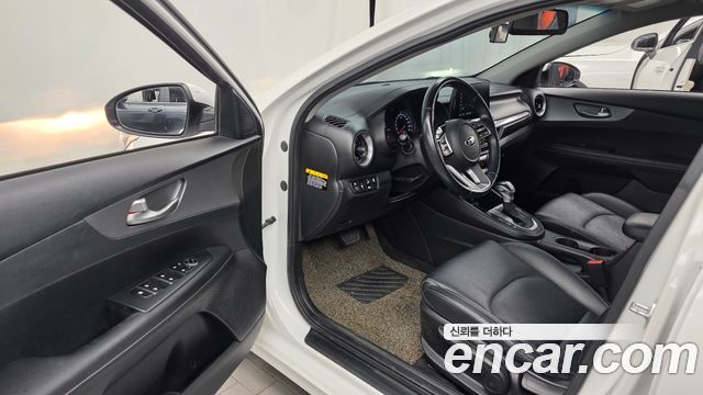 Kia K3 Prestige 2021 — фото 10