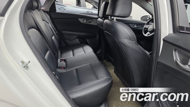 Kia K3 Prestige 2021 — фото 12