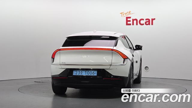 Kia EV6 Long Range 4WD Earth 2023 — фото 4