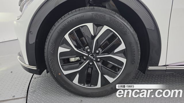 Kia EV6 Long Range 4WD Earth 2023 — фото 5