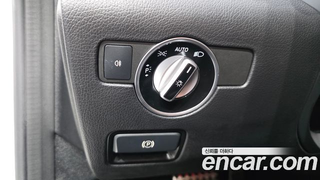 Mercedes-Benz SLC-Class (R172) SLC200 2018 — фото 12