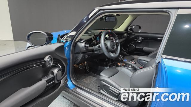 MINI Cooper S Classic Third Generation 2022 — фото 10