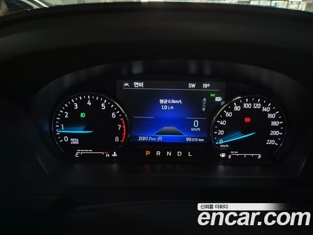 Ford Explorer (VI) 2.3 LimIted 4WD 2023 — фото 6