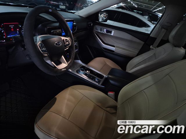 Ford Explorer (VI) 2.3 LimIted 4WD 2023 — фото 7