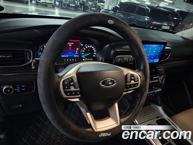 Ford Explorer (VI) 2.3 LimIted 4WD 2023 — фото 9