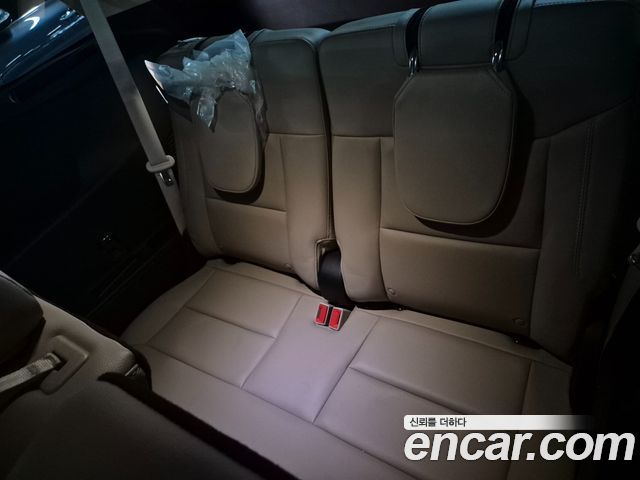 Ford Explorer (VI) 2.3 LimIted 4WD 2023 — фото 15