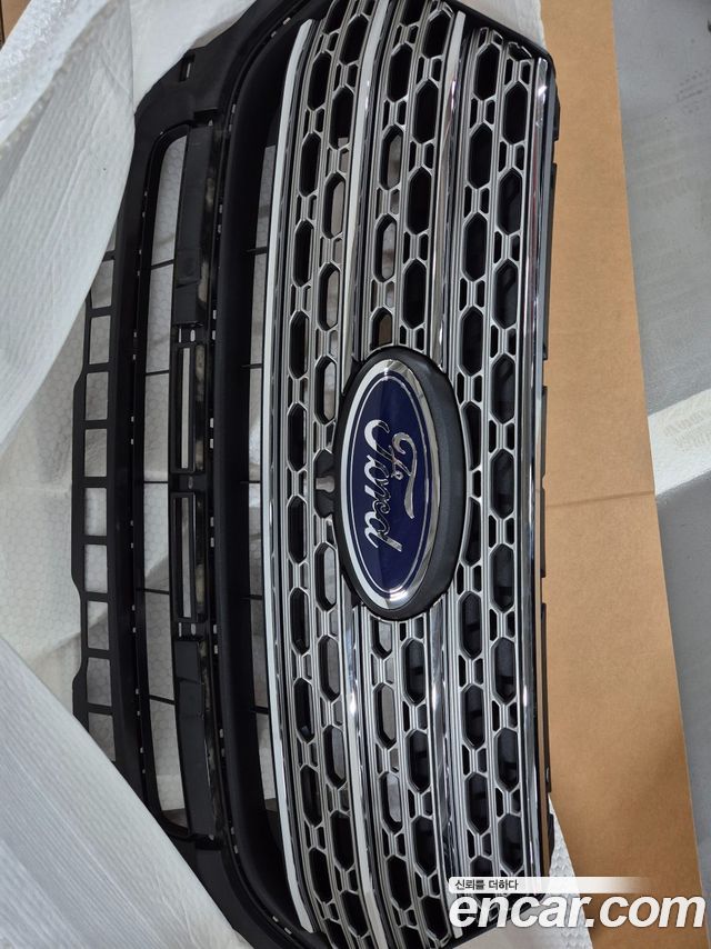 Ford Explorer (VI) 2.3 LimIted 4WD 2023 — фото 24