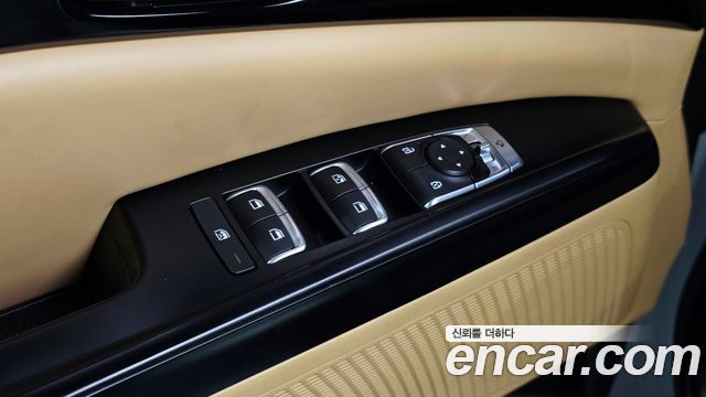 Kia Carnival (IV) Diesel 9-Seater Prestige 2022 — фото 30