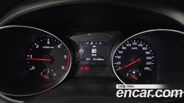 Kia Carnival 9-seater Luxury 2015 — фото 8