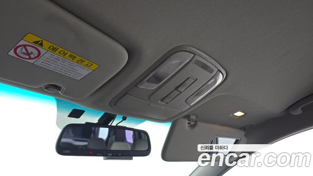 Kia Carnival 9-seater Luxury 2015 — фото 27