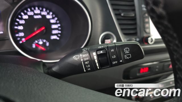 Kia Carnival 9-seater Luxury 2015 — фото 31