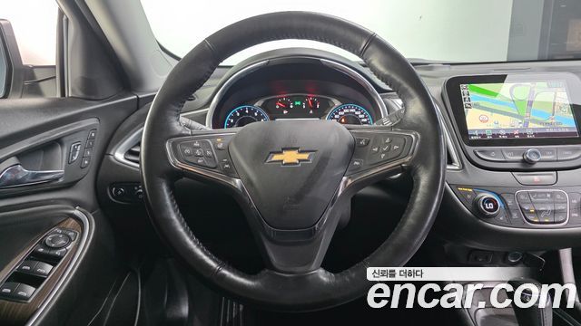 Chevrolet Malibu 2.0 Turbo LTZ Premium 2017 — фото 13