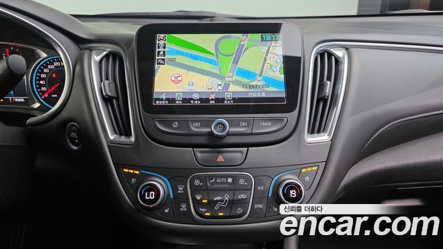 Chevrolet Malibu 2.0 Turbo LTZ Premium 2017 — фото 14