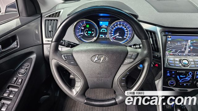 Hyundai Sonata Hybrid 2.0 Premier 2012 — фото 11