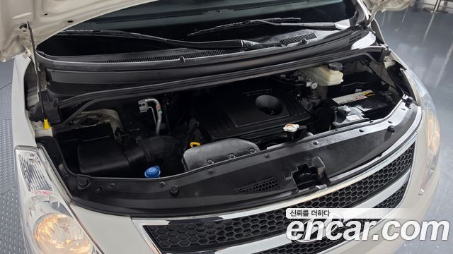Hyundai Grand Starex 11-Seater Wagon CVX Premium 2014 — фото 6
