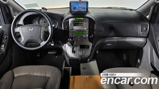 Hyundai Grand Starex 11-Seater Wagon CVX Premium 2014 — фото 7